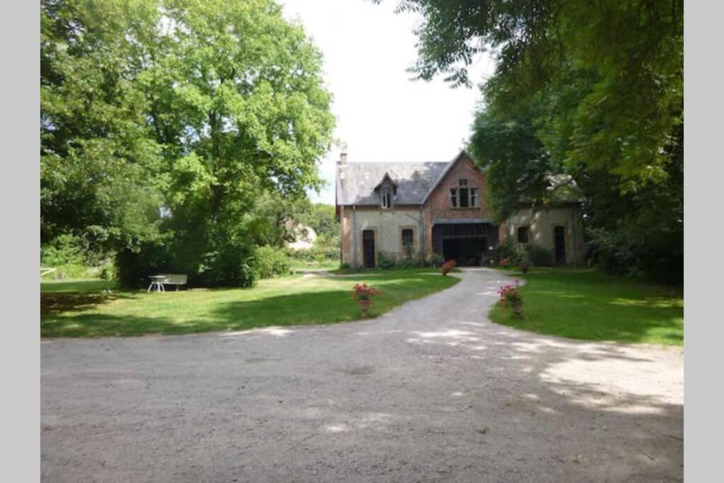 Suite Dans Le Jardin Du Chateau アゴンジュ エクステリア 写真